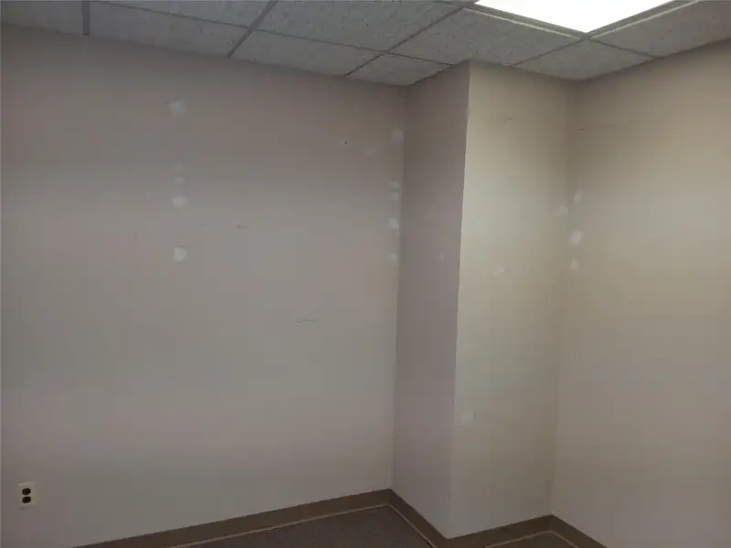 Affordable Office Suite for Lease in Westbury Village with Two Parking Spaces