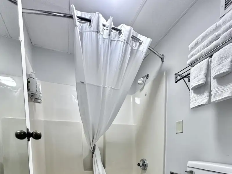 Turnkey 77-key Hotel Investment Opportunity in Prime Location with Extensive Upgrades