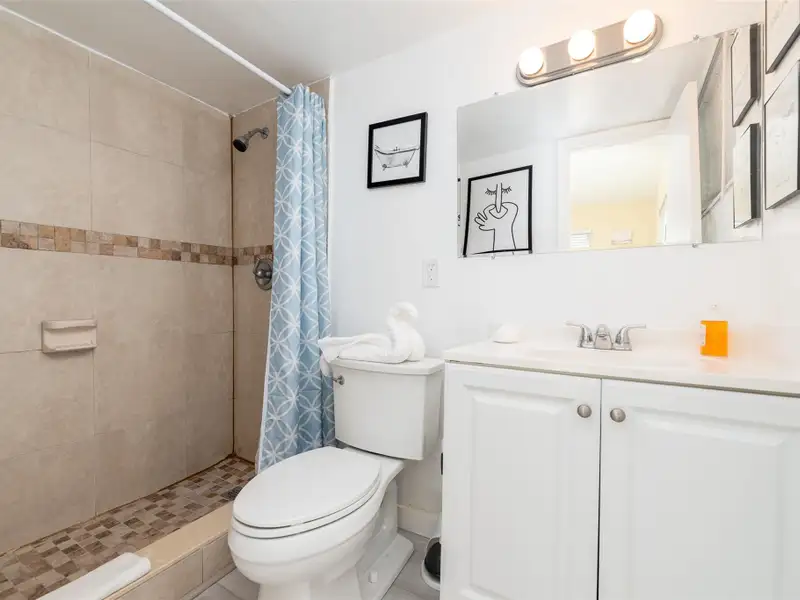 Turnkey 6-unit Airbnb Property in Prime Wilton Manors - Fully Renovated and Furnished