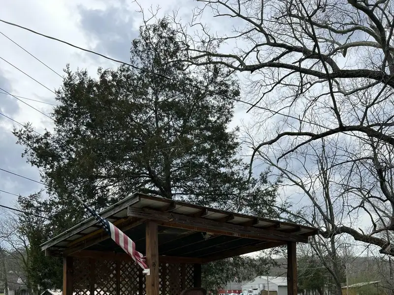 Unique Commercial Property with Airbnb Cabin Near Renfro Valley Music Barn