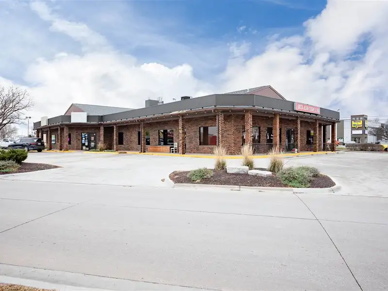 Versatile 9,236 Sq Ft Retail Property for Sale in Prime Location with Ample Parking