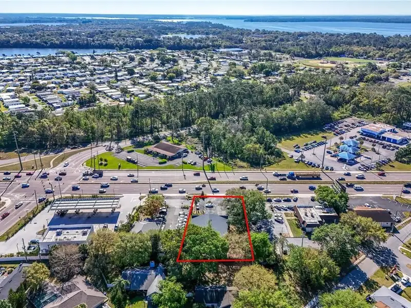 Commercial Law Office on Hwy 441, Tavares - 14 Parking Spaces, High Visibility