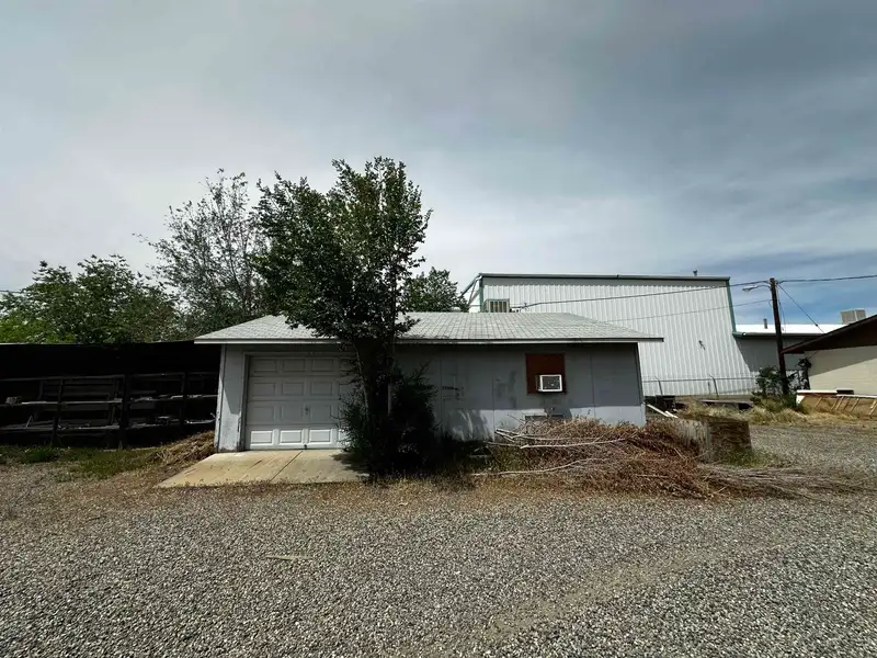 Warehouse and Office Space with Gated Yard in Prime Location
