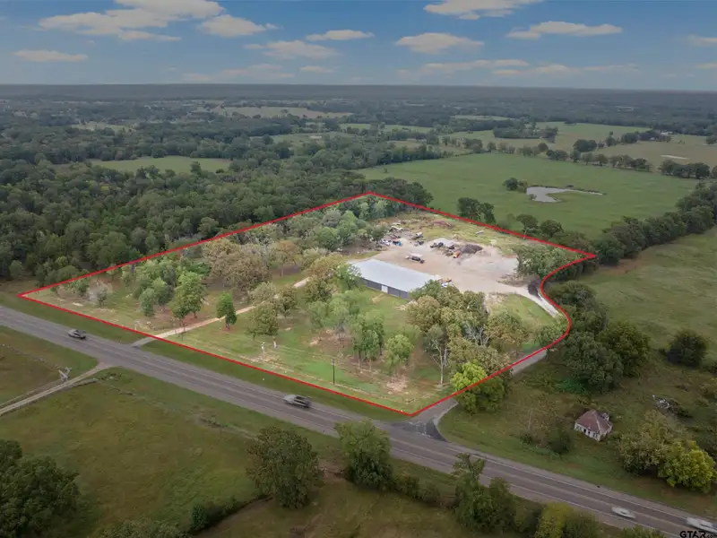 Expansive 13,500 Sq Ft Warehouse and Office on 11.5 Acres Along Highway 271