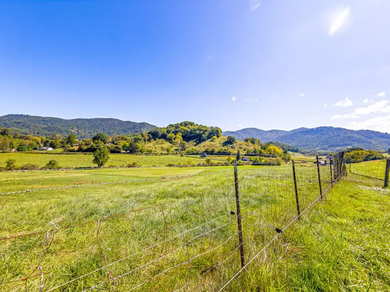 Residential Development Opportunity in Raccoon Creek Neighborhood, Waynesville, Nc