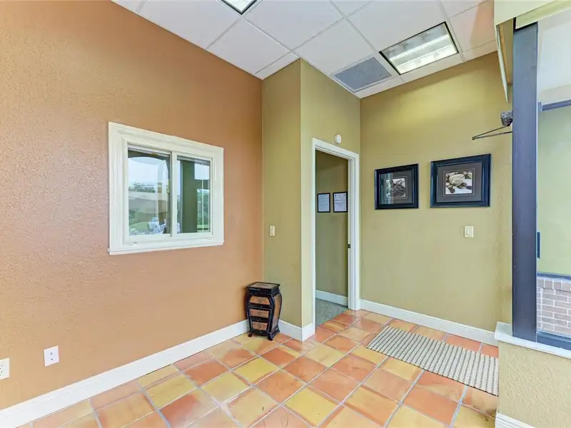 Professional Office Condo in Centrally Located Largo, 1830 Sq.ft with 7 Private Offices