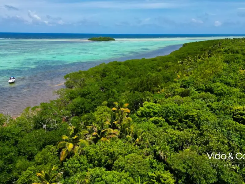 6.69 Acres Dual Waterfront Parcel on Turneffe Atoll, Belize Island