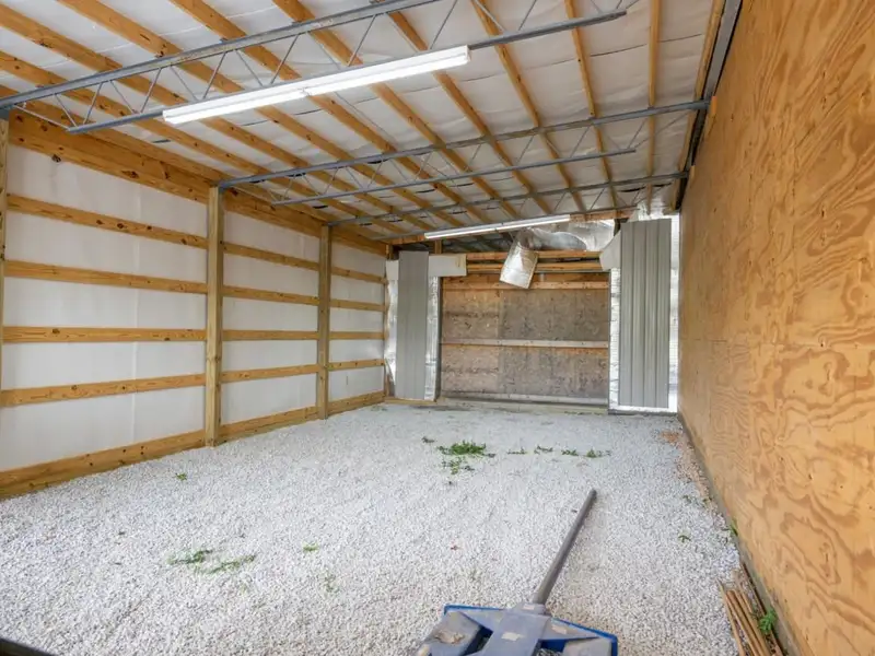 Large Commercial Building with Highway Frontage in Parsons, Tn - 15,000+ Sq Ft