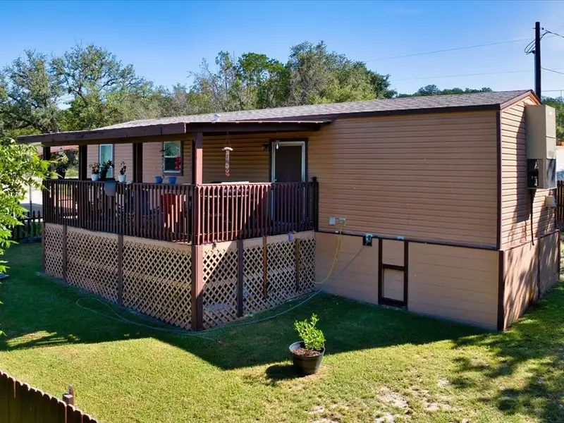 10-acre Mobile Home Community with 5 Units, Fenced, Workshop, and Growth Potential