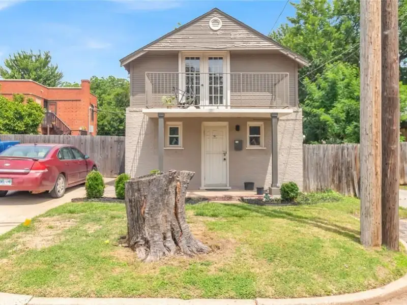 Renovated Investment Complex with 10 Units Near Plaza District, Oklahoma City