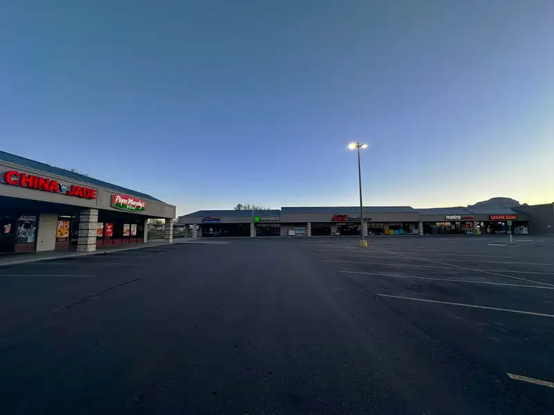 Retail Unit in Coronado Plaza Shopping Center with High Visibility and Accessibility