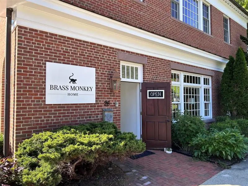 Prime 1000 Sq Ft Commercial Space on Main St, Cold Spring - Ideal for Gallery or Retail
