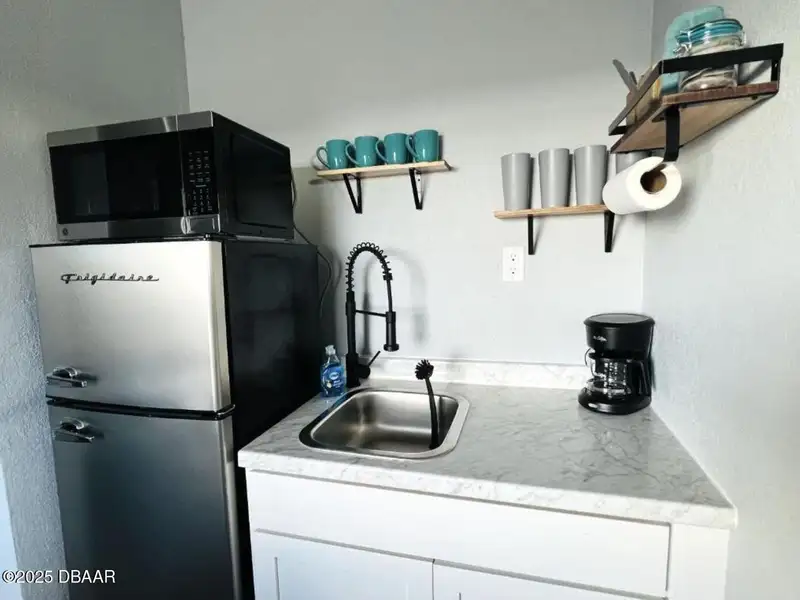 Turnkey 9-unit Motel with Renovated Efficiencies on Atlantic Ave