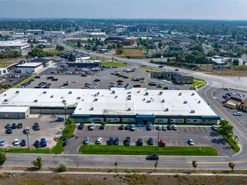 Remodeled Office Suites with Highway Access and Tenant Improvements Available