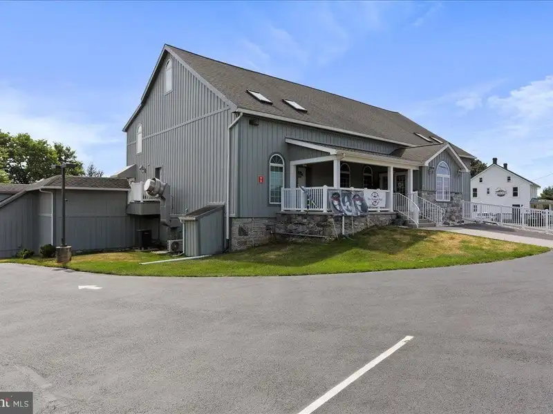 Unique Barn and Farmhouse with Commercial Potential Near Hagerstown, Md