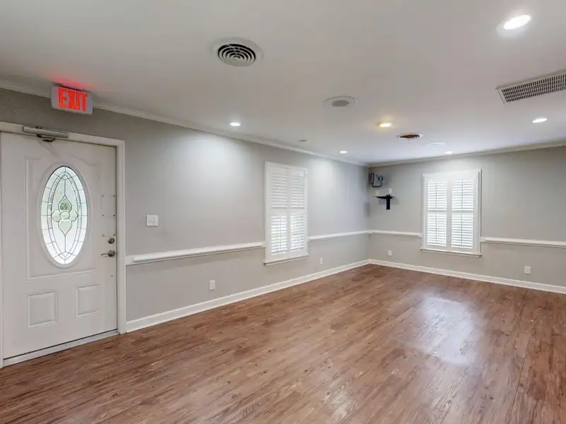 Medical Facility for Sale Near Hospital - 4,510 Sq Ft with Multiple Treatment Rooms
