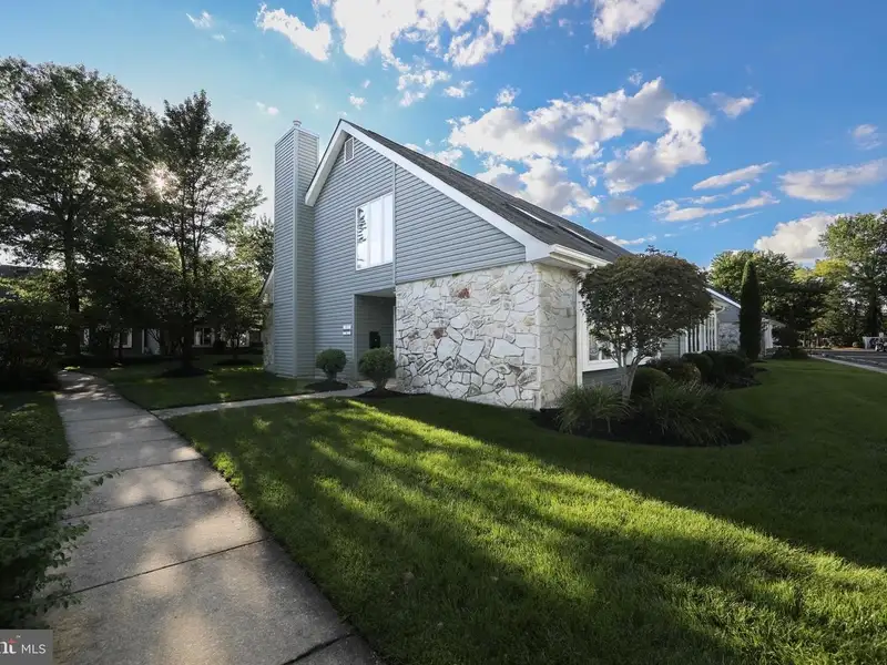 Bi-level Office Condo in Washington Township Professional Campus, Turnersville, Nj