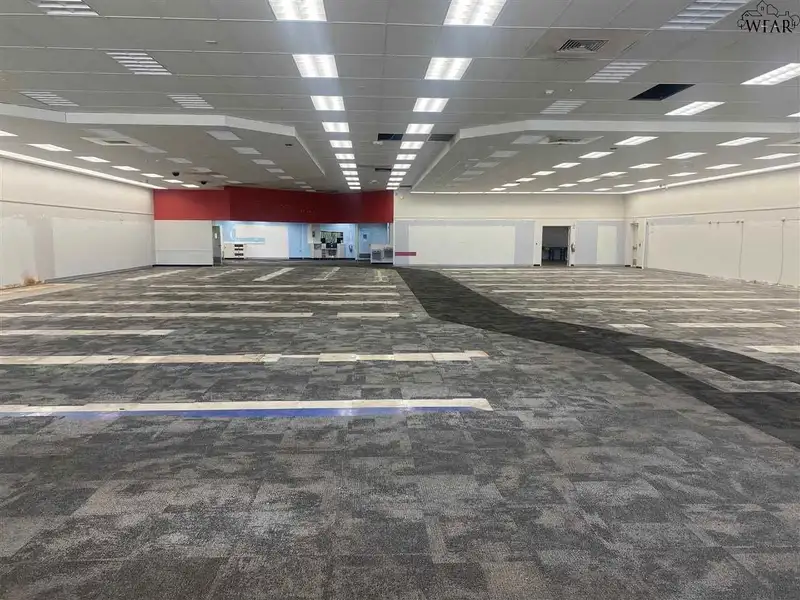 Prime 11,000 Sq. Ft. Commercial Property for Sale or Nnn Lease in Wichita Falls