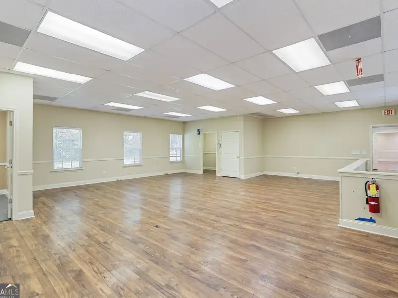 Versatile 7,900+ Sq Ft Medical Office Building in Prime Location Near Hospital