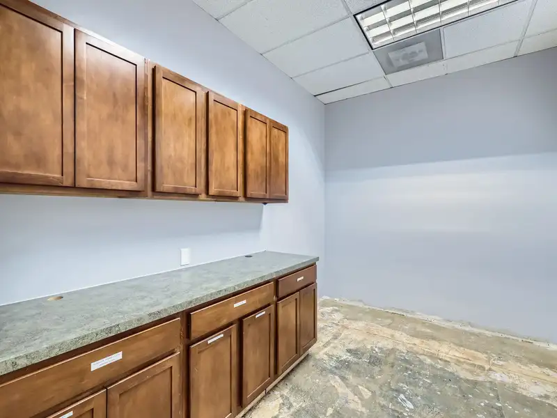 Versatile Office/warehouse Space in Central Denver with Climate Control and Ample Parking