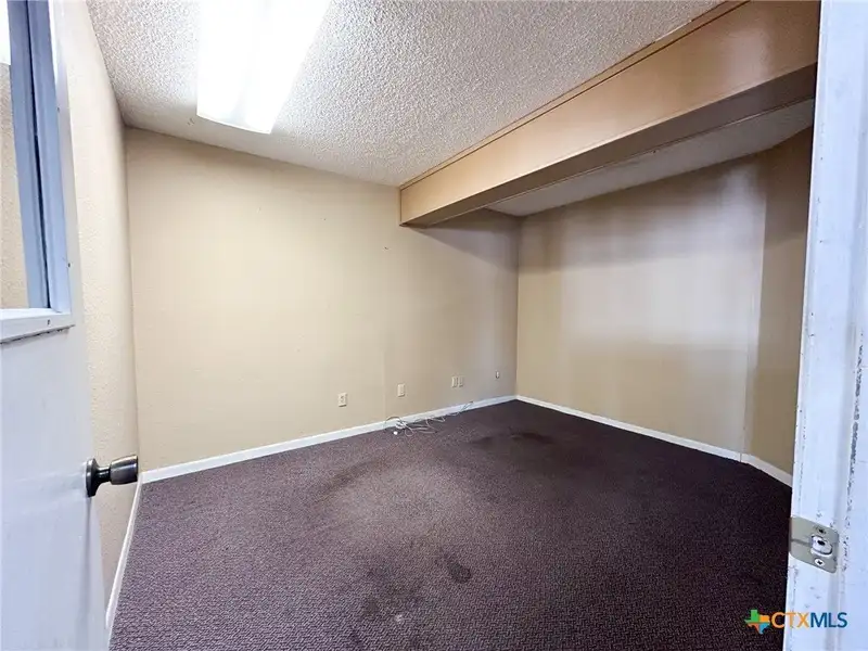 Investment Opportunity: Multi-unit Complex in Copperas Cove with Stable Tenants and Recent Updates