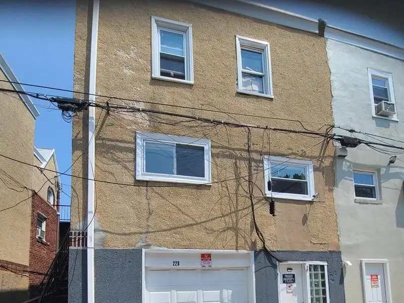 Fully Occupied Mixed-use Multi-family with Commercial Units and Apartments in Prime Location
