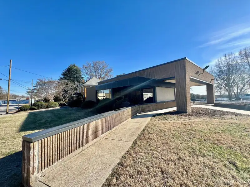 Commercial Building in Taylorsville Business District with Drive-thru Access