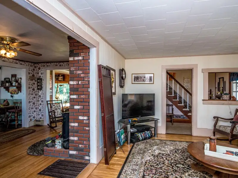 Du Bee Inn: Versatile Bed-and-breakfast with Mountain Views in the Great North Woods