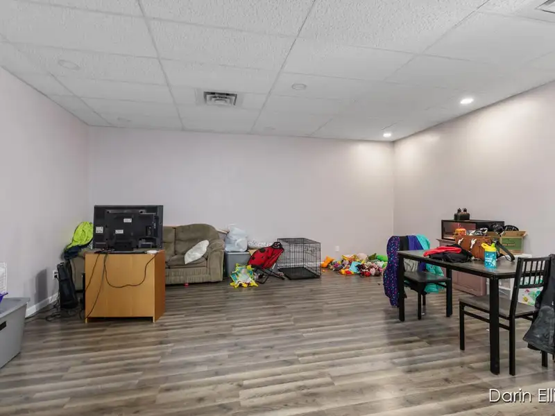 Versatile 15,000+ Sq Ft Mixed-use Building with Apartments and Office Spaces