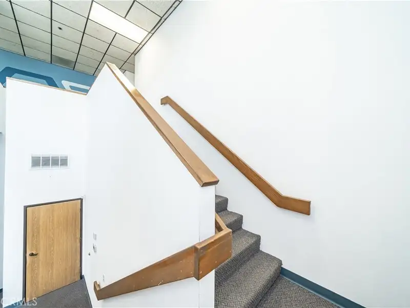 Versatile 21,447 Sq Ft Industrial/office Property in Orange's Thriving Commercial District