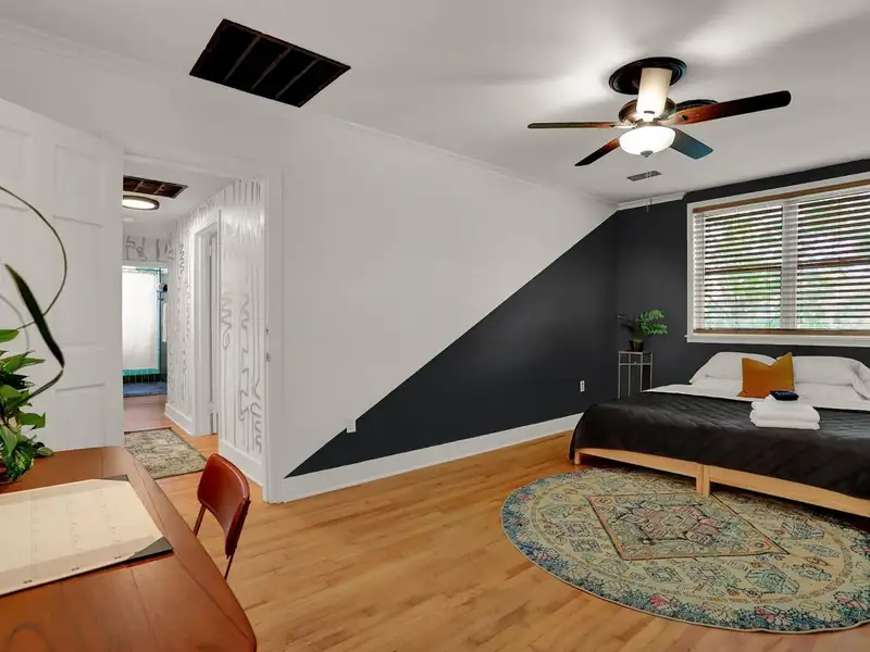 Updated Memphis Recording Studio with Artist Apartments and Multiple Rental Options