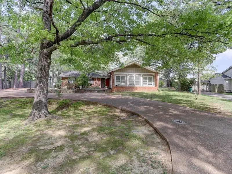 Commercial Property for Sale in Germantown with Main Building and Additional Structure