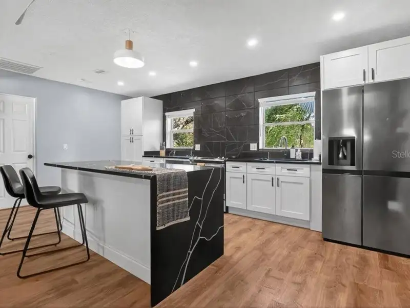 Charming Airbnb Home Near Downtown Orlando with In-law Suite and Expansive Backyard