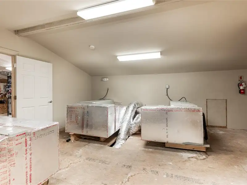 Commercial Investment Property in Gainesville, Fl with Long-term Tenant and Expansion Lot