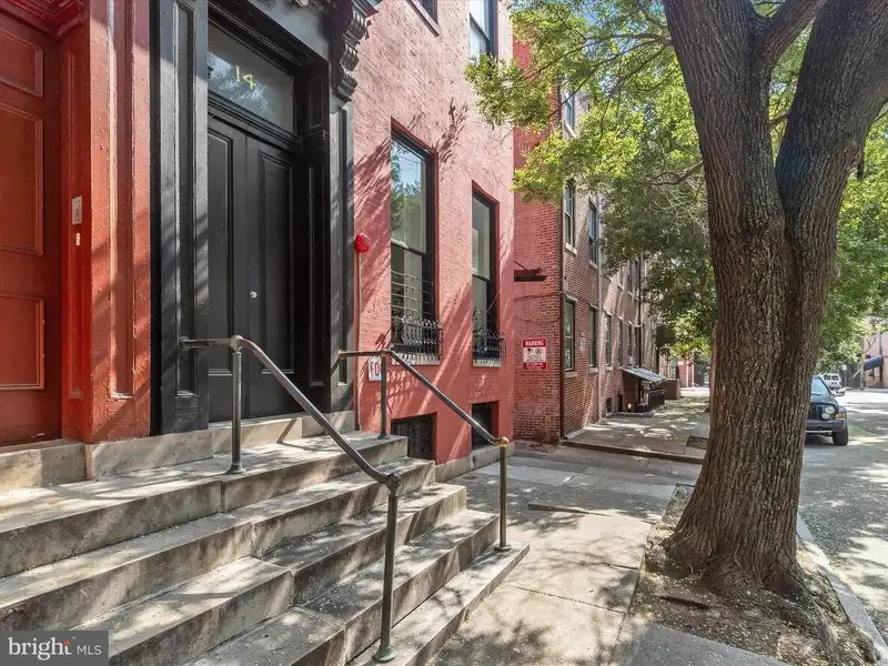 Fully Renovated Six-unit Property in Mount Vernon, Baltimore with Modern Finishes and Parking