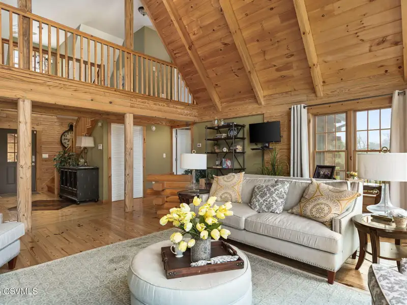 Commercial Log Home on 2 Acres with 3 Bedrooms and Scenic Views
