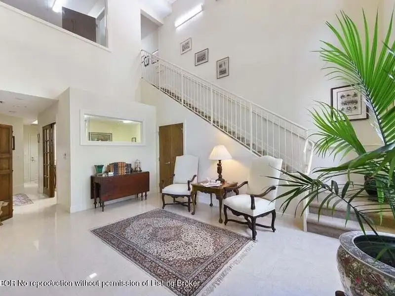 Live/work Condominium in Downtown West Palm Beach with Private Entrance and Parking
