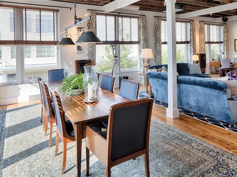 Chic 2-story Mixed-use Building in Prime Location with Commercial Space and Urban Loft