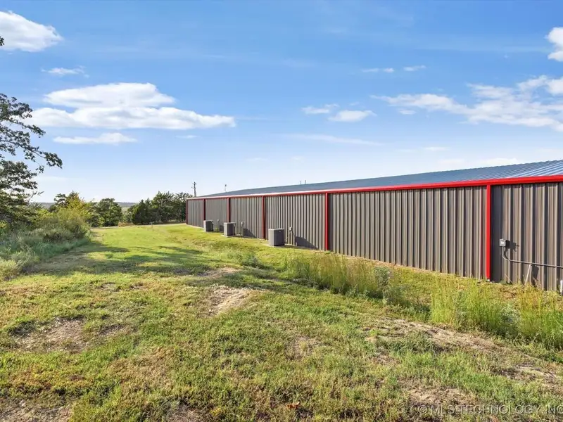 Modern Industrial Property on 9 Acres with Versatile Space and Expansion Potential