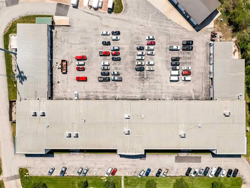 Warehouse Bay for Lease at 2000 James St, Near Coralville Strip