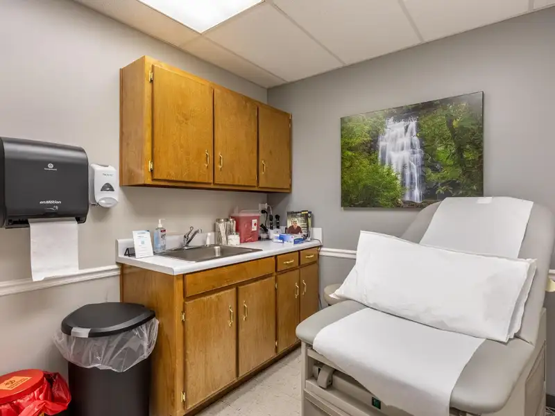 Medical Office Space for Lease in Cleveland, Tn – 12 Exam Rooms and Additional Features