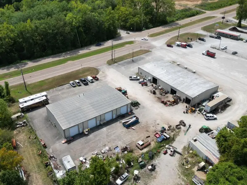 Commercial Steel Buildings in Jackson's Industrial Airways Area with High Wind Rating