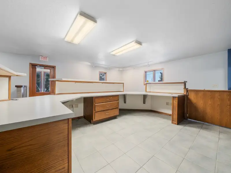 Versatile 3,100 Sq. Ft. Commercial Property Near Hwy 116 and Hwy 21