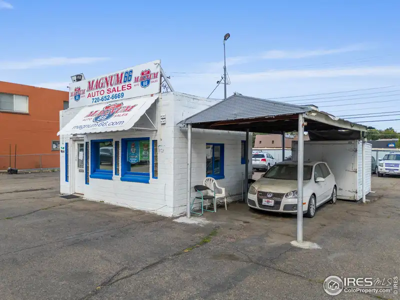 Prime Main Street Commercial Property for Redevelopment or Vehicle Business