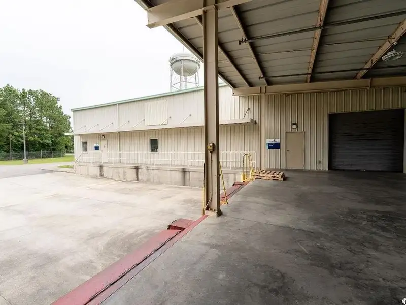 Gated Office Warehouse Complex on 5 Acres Near Georgetown Airport and Highway 17