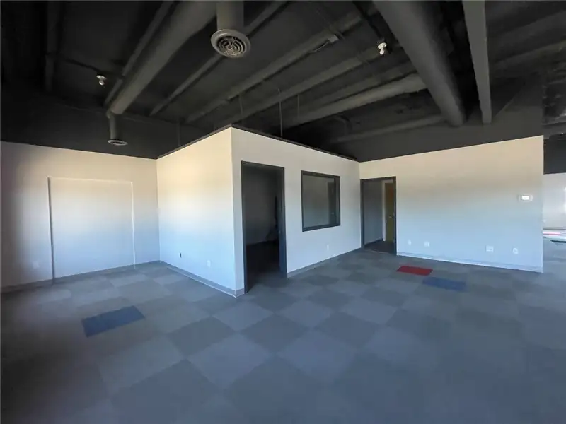 Open Office Space in Hiawatha Office Park with Off-street Parking and Nearby Amenities