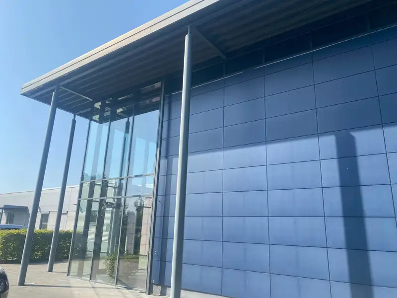 12,827 M² Commercial Property with Office and Warehouse on the Spree River