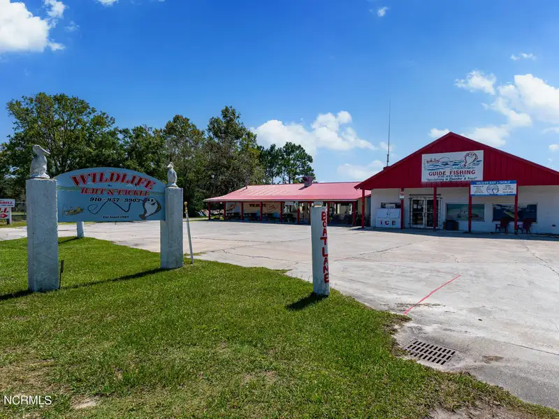 Mixed-use Building with Established Restaurant and Bait Shop in Oak Island, Nc