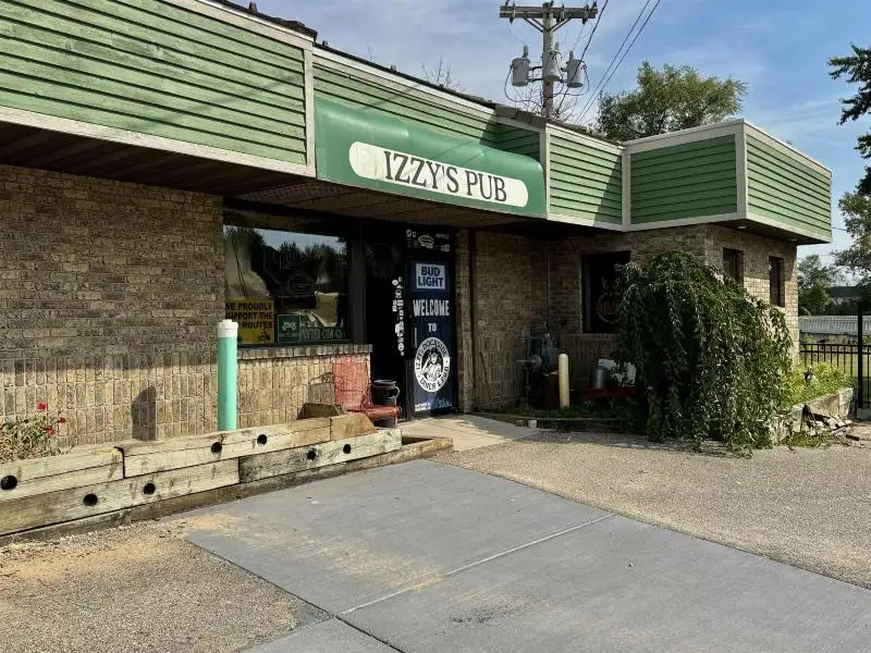 Turnkey Restaurant and Pub on Fox River in Downtown Berlin, 5,144 Sq Ft