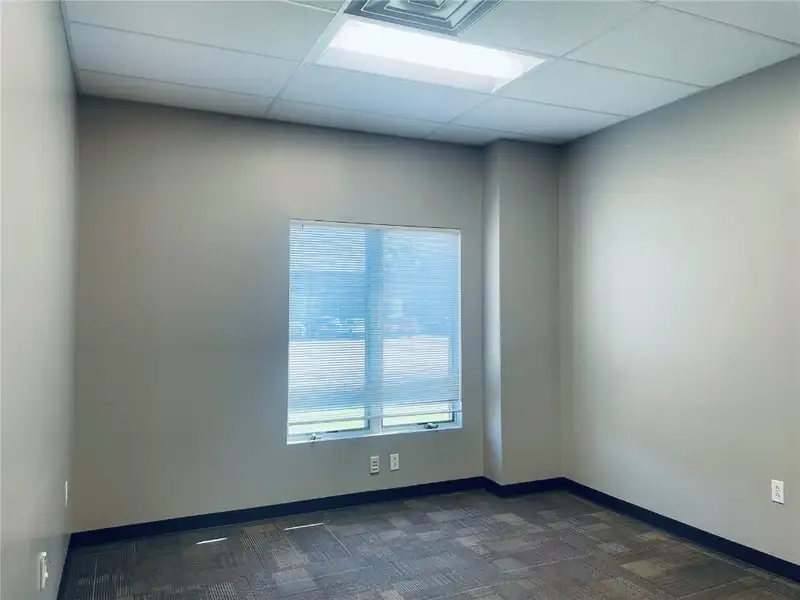Office Space for Lease in Hiawatha, 1,815 Rsf, Near I-380 Exit